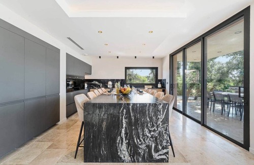 Rochefort-du-Gard Casa | Villa Isahey, Luxury in Provence.