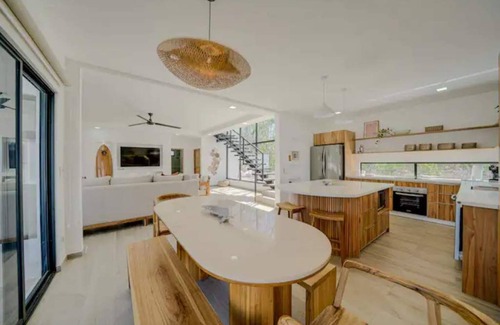 Playa Avellanas Casa | Villa Isla Mares, 800 mts to the beach