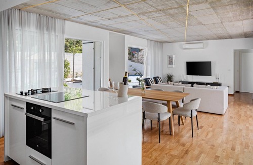 Nerezise Villa | NEW! Villa Island Pearl: A Stunning Oasis of Luxury and Serenity on Brač Island
