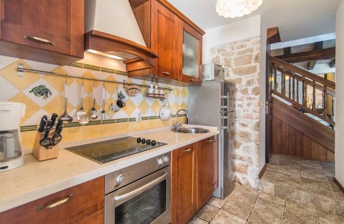 Mirce Villa | Villa Ivana Summary: