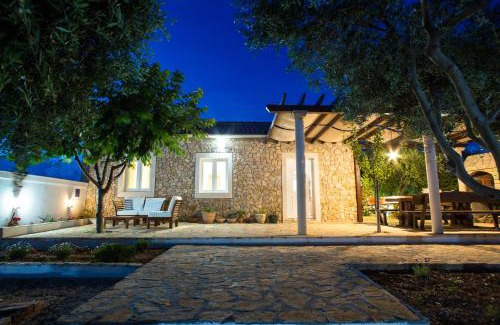 Zrce Villa | Villa Ivanovi Dvori