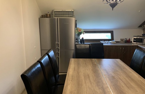 Mandra Casa | Villa IVIA PARUNSKI Y BOGDANOVA OE