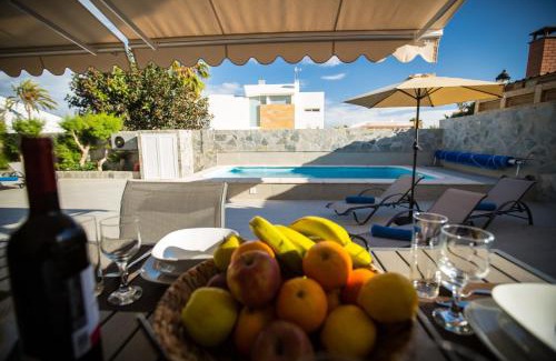 Solana del Matorral Apartamento | Villa Jandia Modern new apartment Morro Jable Private heated pool big terrace and parking