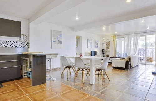Ciboure Casa | Villa Jardin et Terrasses vue mer 10 Personnes à Ciboure 10 mn st Jean de Luz