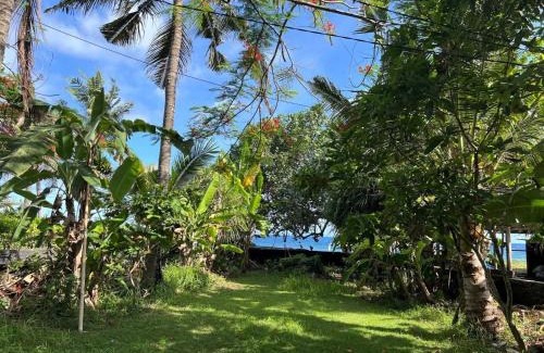 Jasri Casa | Villa Jasri Point - Beachfront Villa close to surf