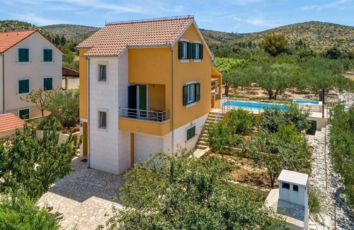 Dracevica Villa | Villa Jelena - Five Bedroom Villa with Swimming pool