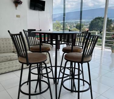 Cipanas Villa | Villa Kaca 88