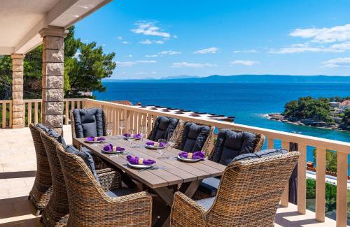 Selca Villa | Villa Kadena - Luxury Seaside Villa with Private Heated Pool
