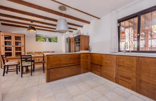 Playa del Cable Apartamento | Villa KAKARIKO