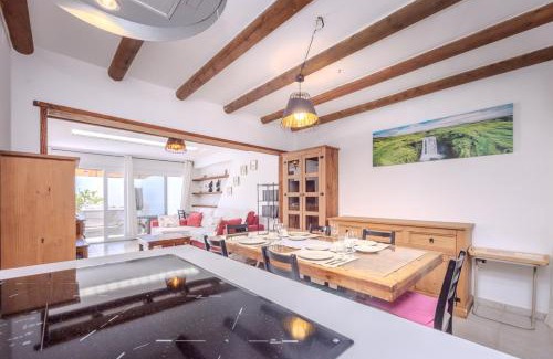 Playa del Cable Apartamento | Villa KAKARIKO
