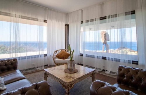 Buenavista del Norte Villa | Casa vacacional "Karat Villa Oásis De Teno" con piscina climatizada, 2 terrazas y Wi-Fi