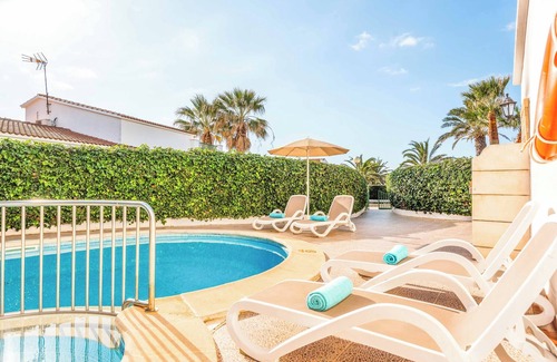 Cala en Forcat Villa | Villa Karoline - Cuatro Habitaciones Villa, Capacidad 8