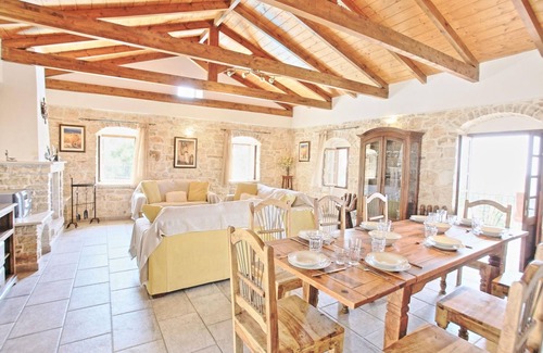 Vlachopoulatika Villa | Villa Katerini in Paxi