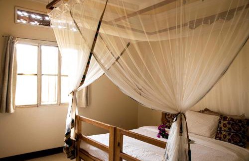 Masaka Casa | Villa Katwe