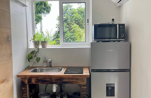 Trois-Rivieres Apartamento | Villa Kayooli: Cacao studio, pool and sea view