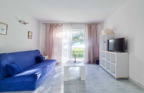 Viganj Villa | Villa Klara - Holiday Home with Terrace, Pool and Sea View