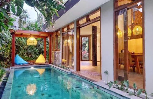 Oro Oro Ombo Casa | Villa Klub Bunga - by The Batu Hotel Batu Malang