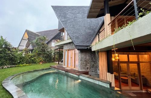 Oro Oro Ombo Casa | Villa Klub Bunga - by The Batu Hotel Batu Malang