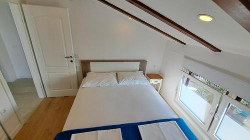Drvenik Mali Apartamento | Villa Knez
