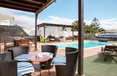 Playa Blanca Chalet De Esquí | Villa Kodotoma