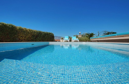 Cove Tri Zala (Zrnovo) Villa | Beachfront Villa Korkyra with Pool