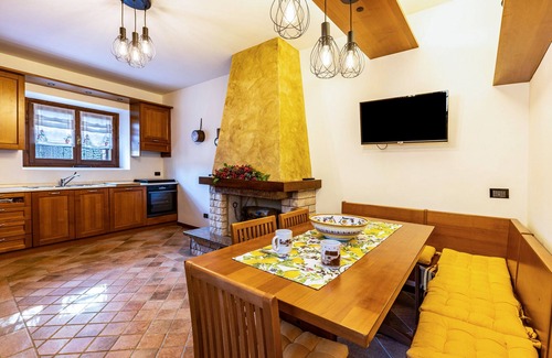 Lugana Villa | Villa "L'antica Lugana' con vistas al lago, balcones y Wi-Fi