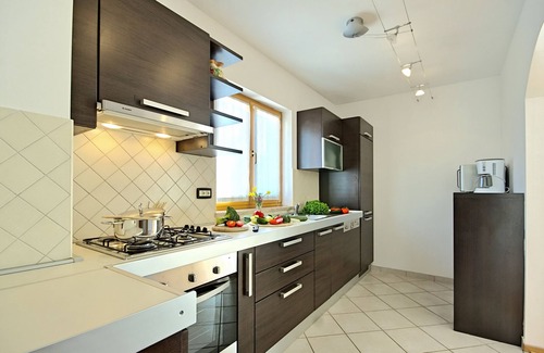 Sikici Villa | Nueva casa moderna con piscina privada, cerca del centro de la ciudad y la playa
