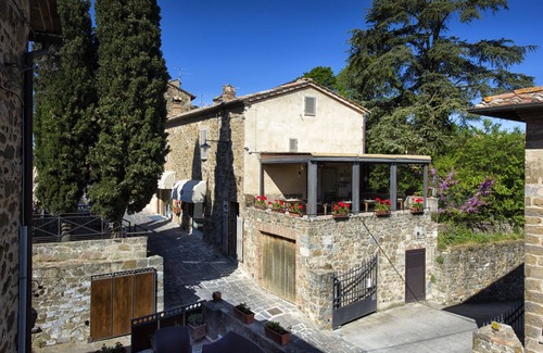 Montalcino Casa | Villa La Fortezza in the heart of the historic center of Montalcino with Jacuzzi