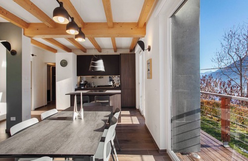 Sarre Villa | Villa 'La Maison Du Renard' con vistas a las montañas, Wi-Fi y aire acondicionado
