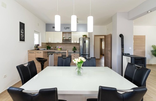 Razanac Villa | Casa de vacaciones La Pieda