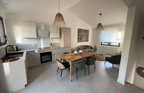Jard-sur-Mer Casa | "Villa la plage" Renovated family villa in a quiet location 2 minutes' walk from the beach