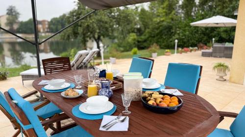 Le Temple-sur-Lot Casa | Villa la Rive, River Villa
