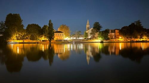 Le Temple-sur-Lot Casa | Villa la Rive, River Villa