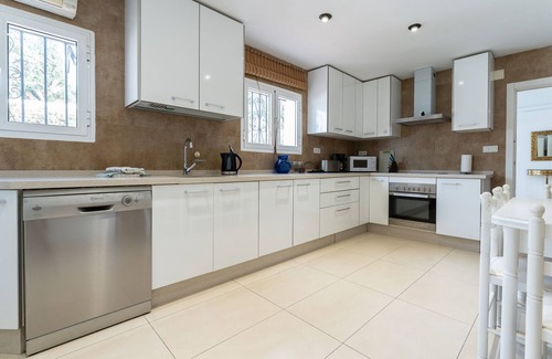 Torreblanca Villa | Villa La Rotonda con piscina, jardín y Wi-Fi