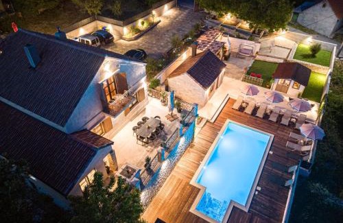Lovrec Villa | Villa Lady Stone