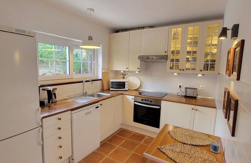 Caldas da Rainha Casa | Villa Lagoavista. Your home away from home.