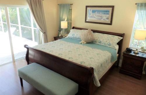 Burnt Store Casa | Villa Lahaina your perfect tropical getaway