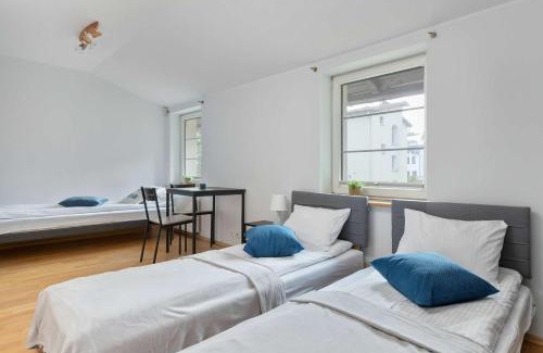 Karlikowo Casa | Villa Lana 6 bedrooms with Parking and Terrace near the Beach in Sopot by Noclegi Renters