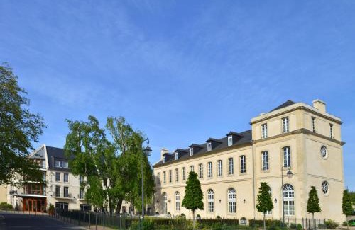 Bayeux Hotel | Villa Lara Hotel
