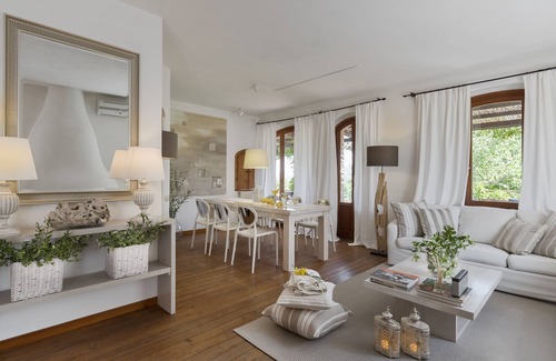 Todi Villa | Villa L'Arco. Lujo con aire acondicionado. Piscina con zona de hidromasaje. Wifi. Cerca de la Toscana