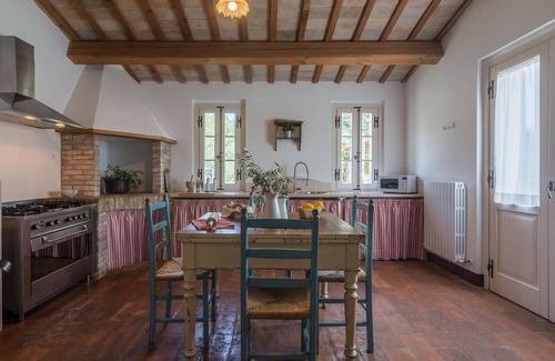 Fratte Rosa Villa | Villa Larissa 11 - Five Bedroom Villa, Sleeps 11