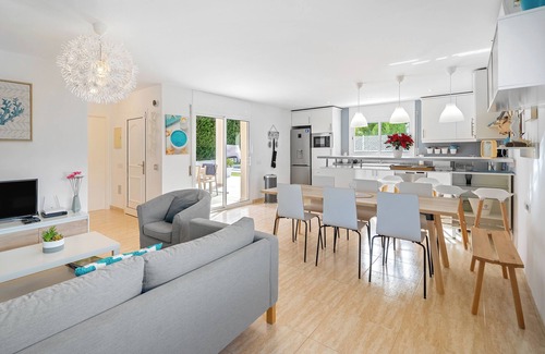 Les Tres Cales Villa | Villa "Las Palmeras" con piscina, balcón y Wi-Fi
