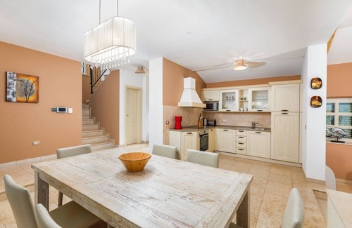 Lasici Villa | Villa Lasici: encantadora villa con piscina privada en la hermosa campina de Istria