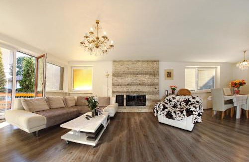 Demanova Apartamento | Villa Laura