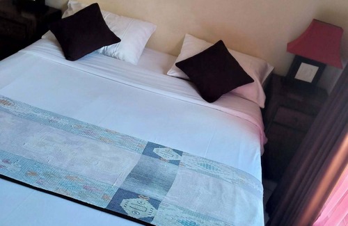 Batubelig Casa | Villa Layang Bulan for men