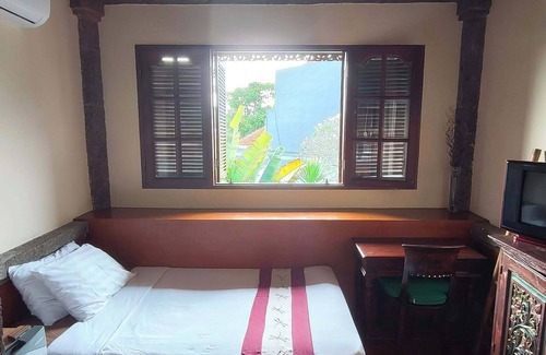 Batubelig Casa | Villa Layang Bulan for men