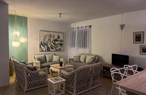 Pointe D'esny Casa | Villa Le Guètali