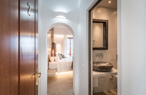 Kamari Casa | Villa Leon