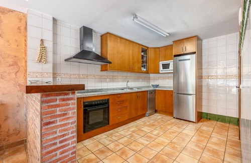 Barrio de la Vega Villa | Villa 'Leonor Con Piscina Privada' con vistas a la montaña, Wi-Fi y aire acondicionado