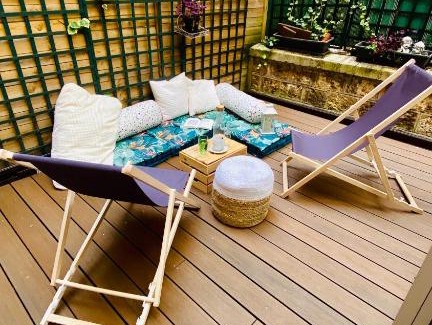 Montmartre Apartamento | Villa Lepic, Luxury flat in Montmartre with private terrasse-Appartement entier